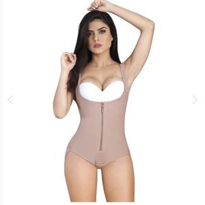 💯 Colombian Shapewear!